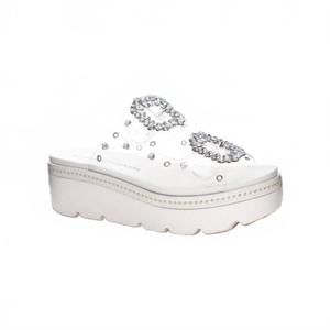NEW CHINESE LAUNDRY women's surf clear vinyl sandals in white